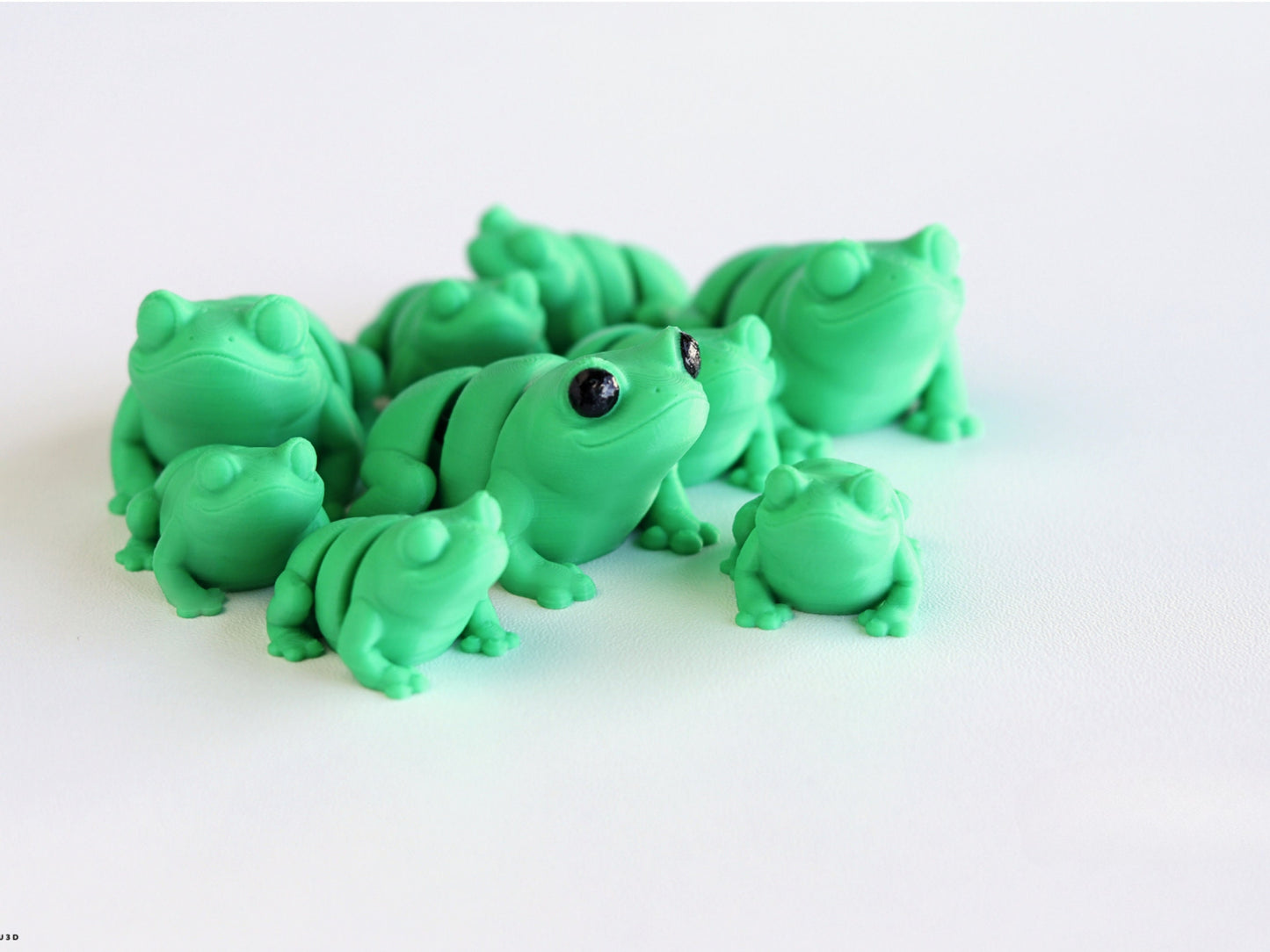 Tiny Frogs with Cute Butts Model / Keyring