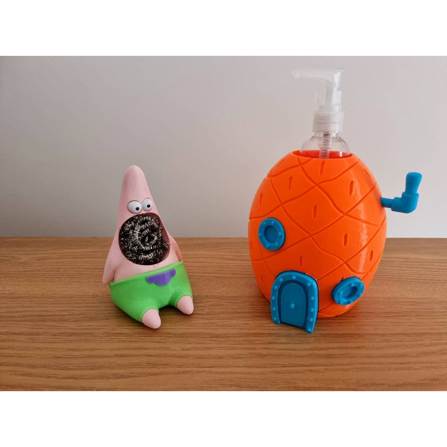 Spongebob Sponge holder, Patrick and Pineapple house Combo